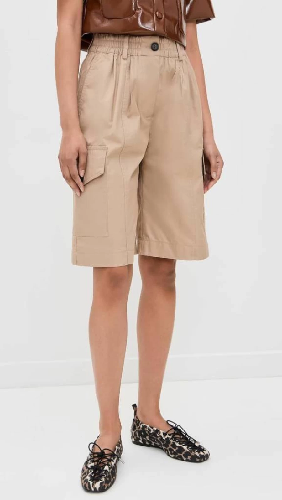 BAUM UND PFERDGARTEN Women's Neeto High-Waisted Shorts - Trendy Summer Casual Denim Shorts