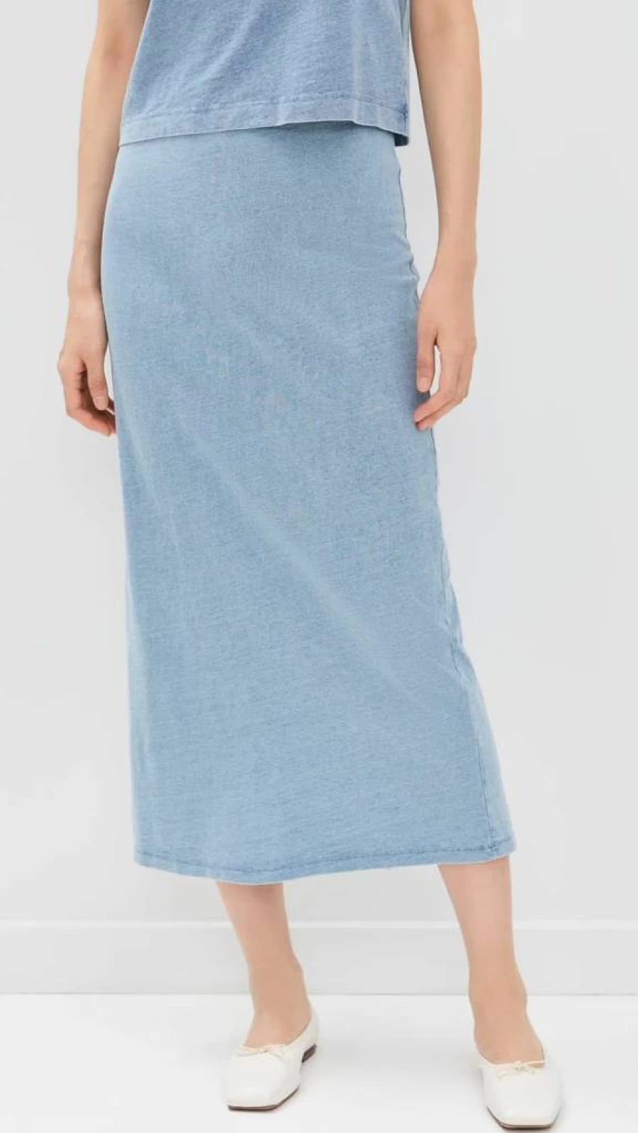 Z SUPPLY Women's Gail Mid-Length Denim Skirt - Comfortable Jersey Stretch Skirt for Casual Wear