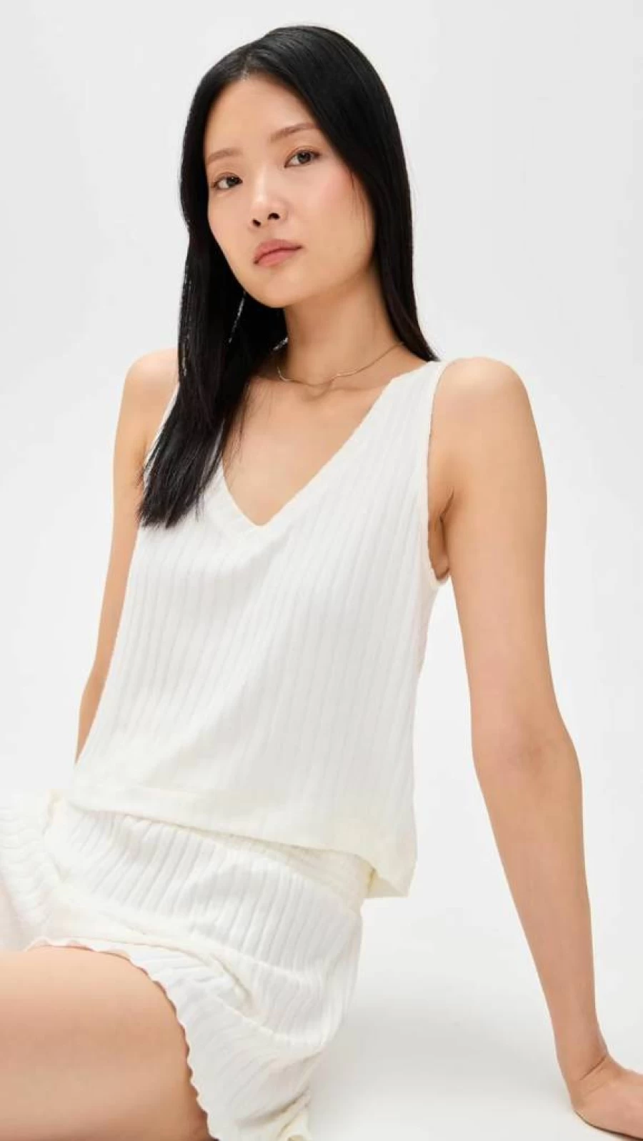 Z SUPPLY Women's Sloane Ribbed V-Neck Tank Top