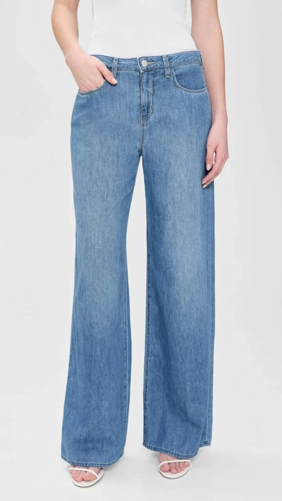 L'AGENCE Women's Alicent Wide Leg Sneaker Jeans - Stylish Comfort for Everyday Wear