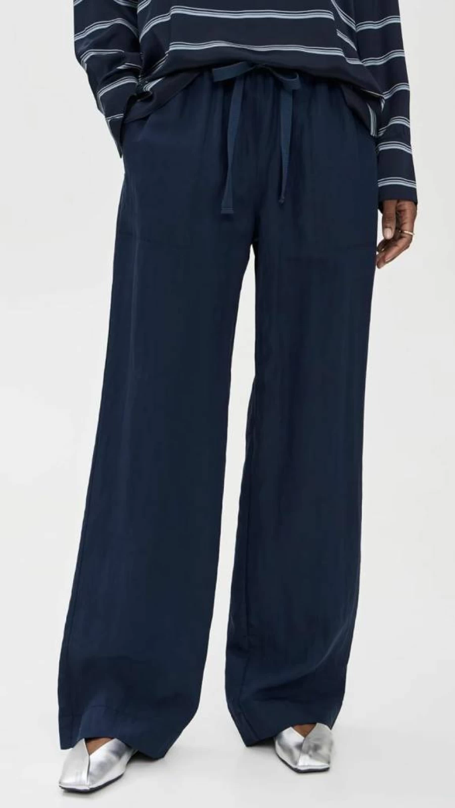 Vince Women's Casual Mid Rise Utility Pants with Drawstring Waist - Comfortable Stylish Trousers